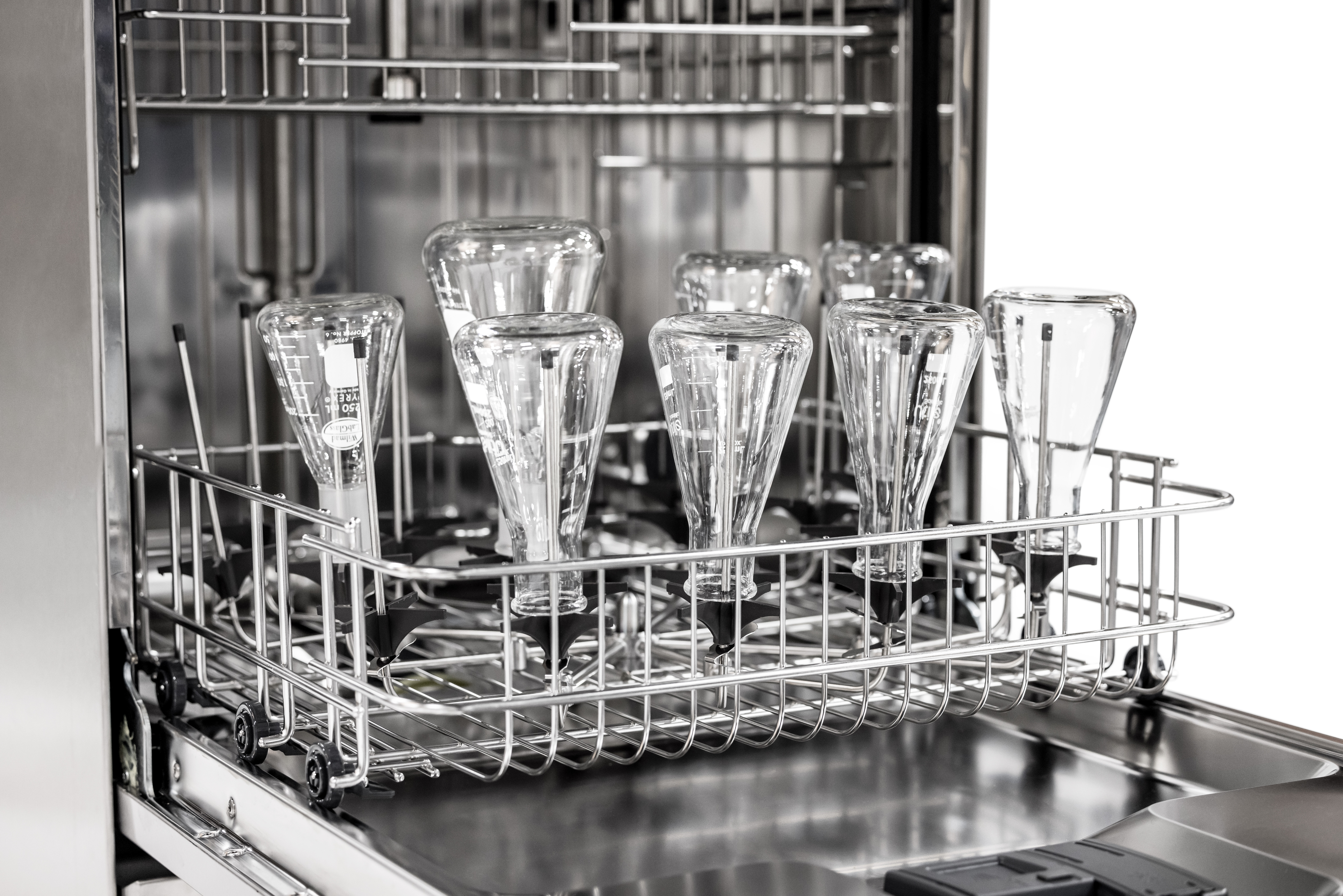 Which Laboratory Glassware Washer Is Right for You?