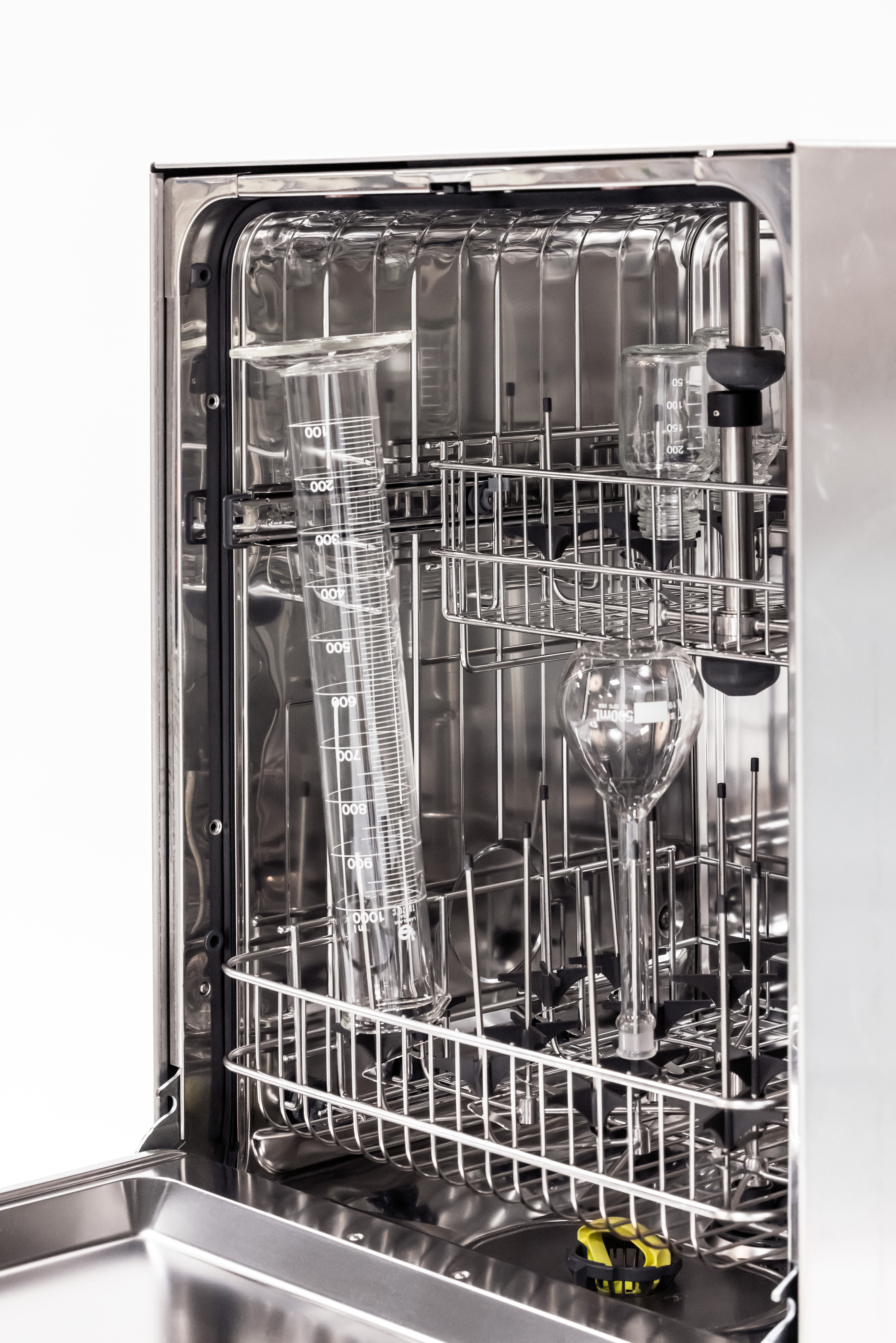 Hotpack IonWash™ Undercounter & Mobile Glassware Washers